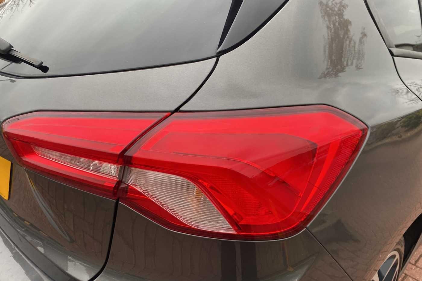 Used Ford Focus 2019 for sale - 76498911: Photo 21