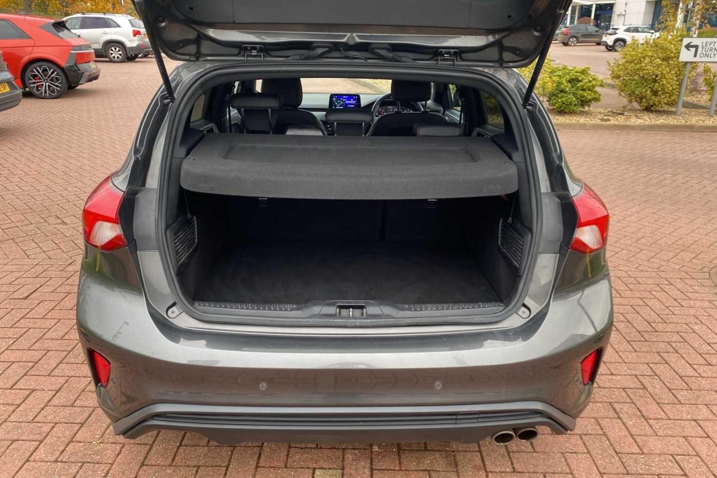 Used Ford Focus 2019 for sale - 76498911: Photo 28