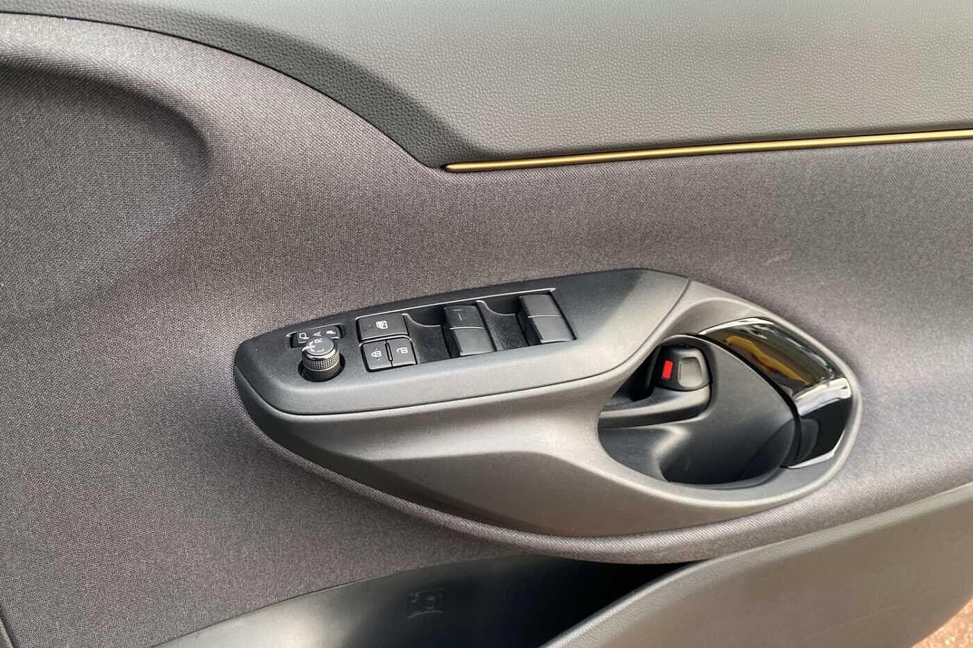 Used Toyota Yaris Cross 2022 for sale - 76918492: Photo 20