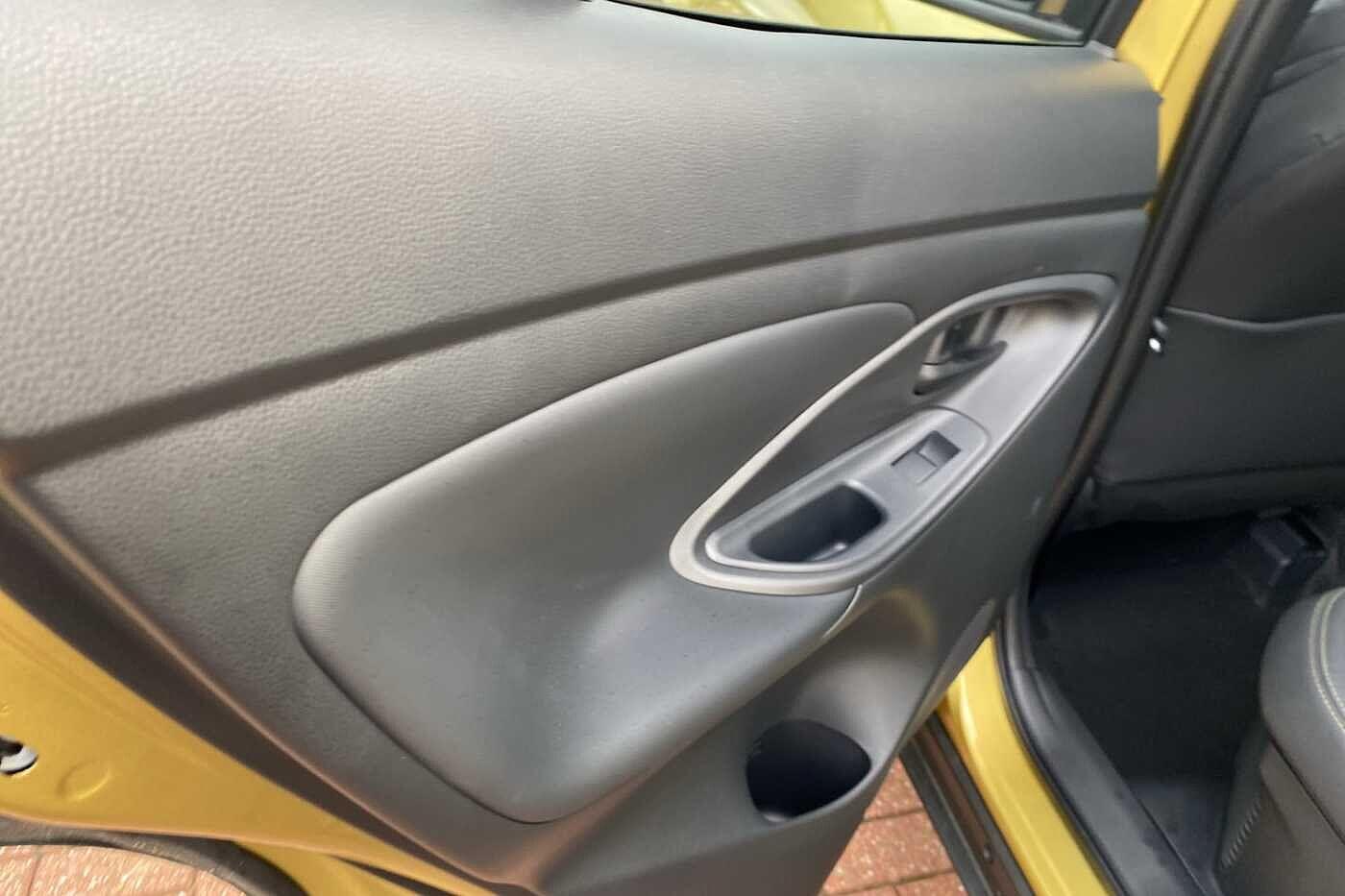 Used Toyota Yaris Cross 2022 for sale - 76918492: Photo 32