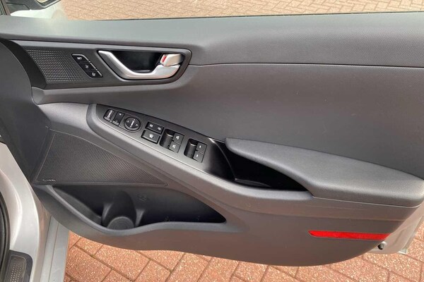 Used Hyundai IONIQ 2018 for sale - 76151845: Photo 36