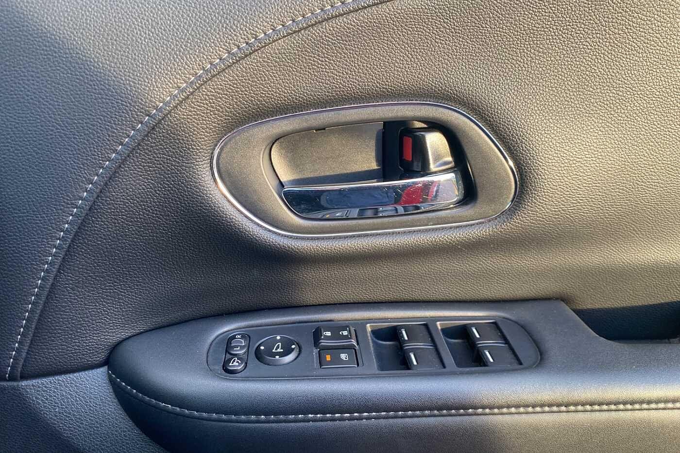 Used Honda HR-V 2017 for sale - 77119782: Photo 20