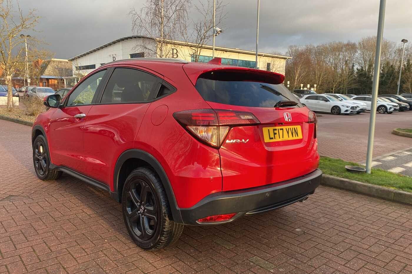 Used Honda HR-V 2017 for sale - 77119782: Photo 3