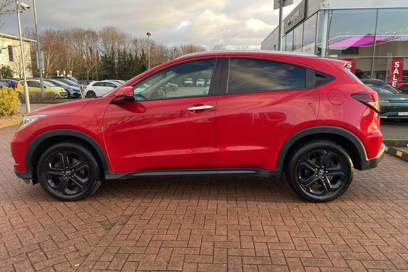 Used Honda HR-V 2017 for sale - 77119782: Photo 9