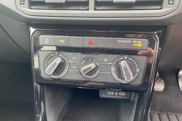 Used Volkswagen T-Cross 2023 for sale - 76239935: Photo 17