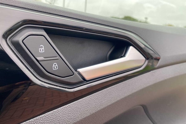 Used Volkswagen T-Cross 2023 for sale - 76239935: Photo 21