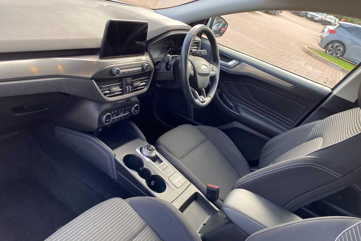 Used Ford Focus 2020 for sale - 76122405: Photo 2