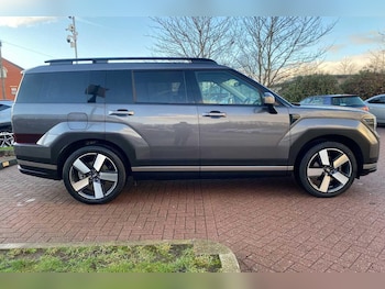 Used Hyundai Santa Fe 2025 for sale - 76918642: Photo