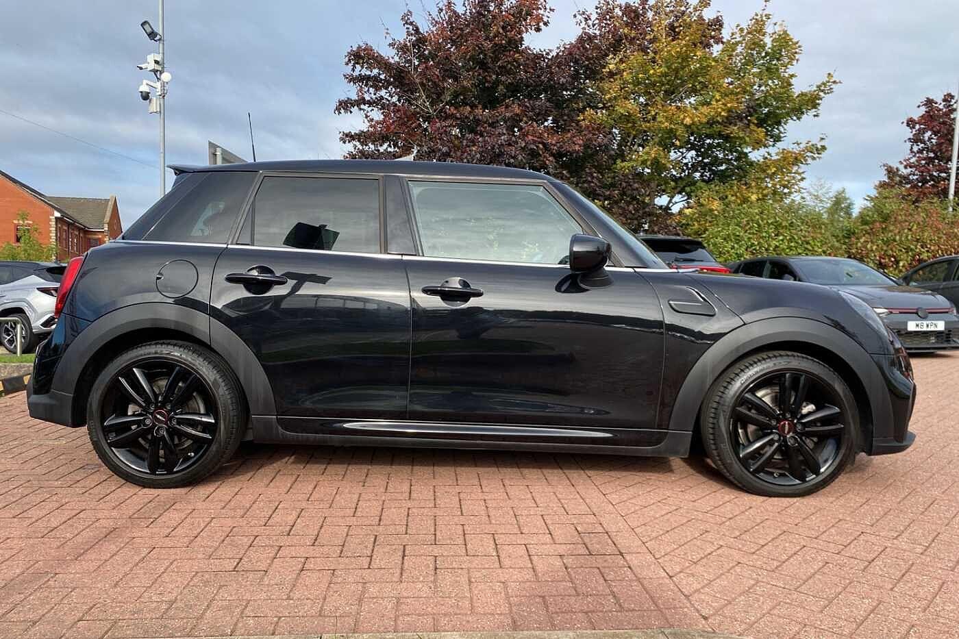 Used MINI Hatch 2022 for sale - 76122511: Photo 9