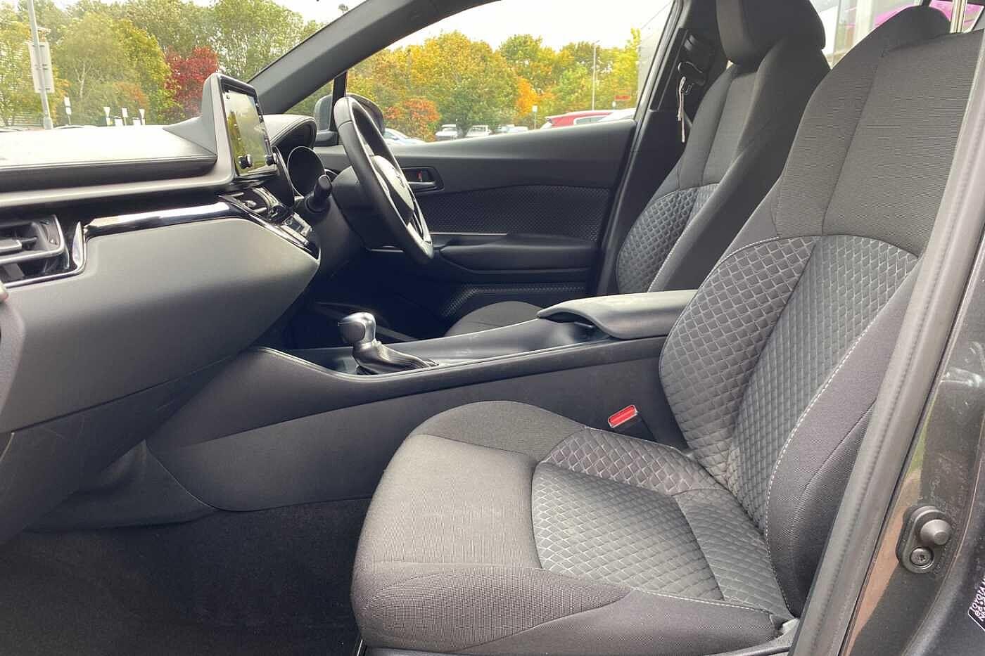 Used Toyota C-HR 2021 for sale - 76214600: Photo 29