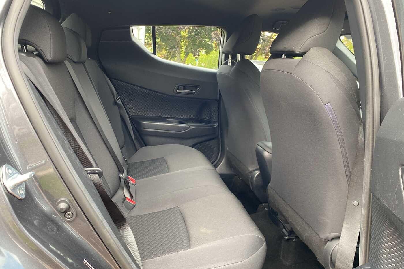 Used Toyota C-HR 2021 for sale - 76214600: Photo 33