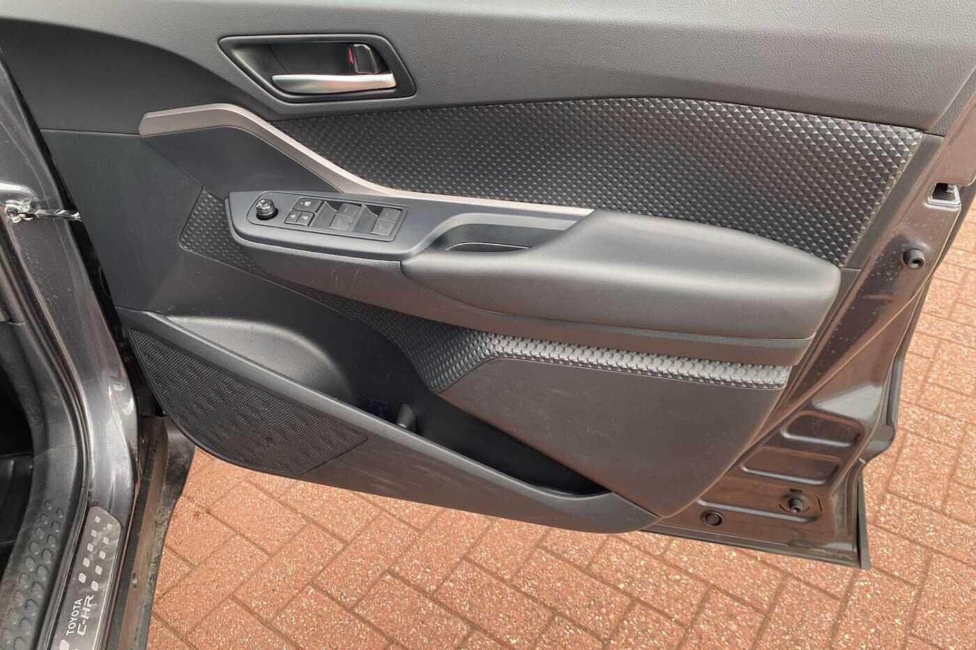 Used Toyota C-HR 2021 for sale - 76214600: Photo 36