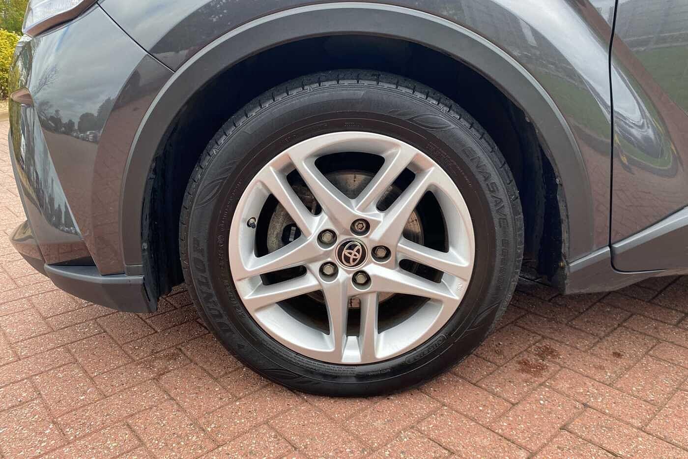 Used Toyota C-HR 2021 for sale - 76214600: Photo 40