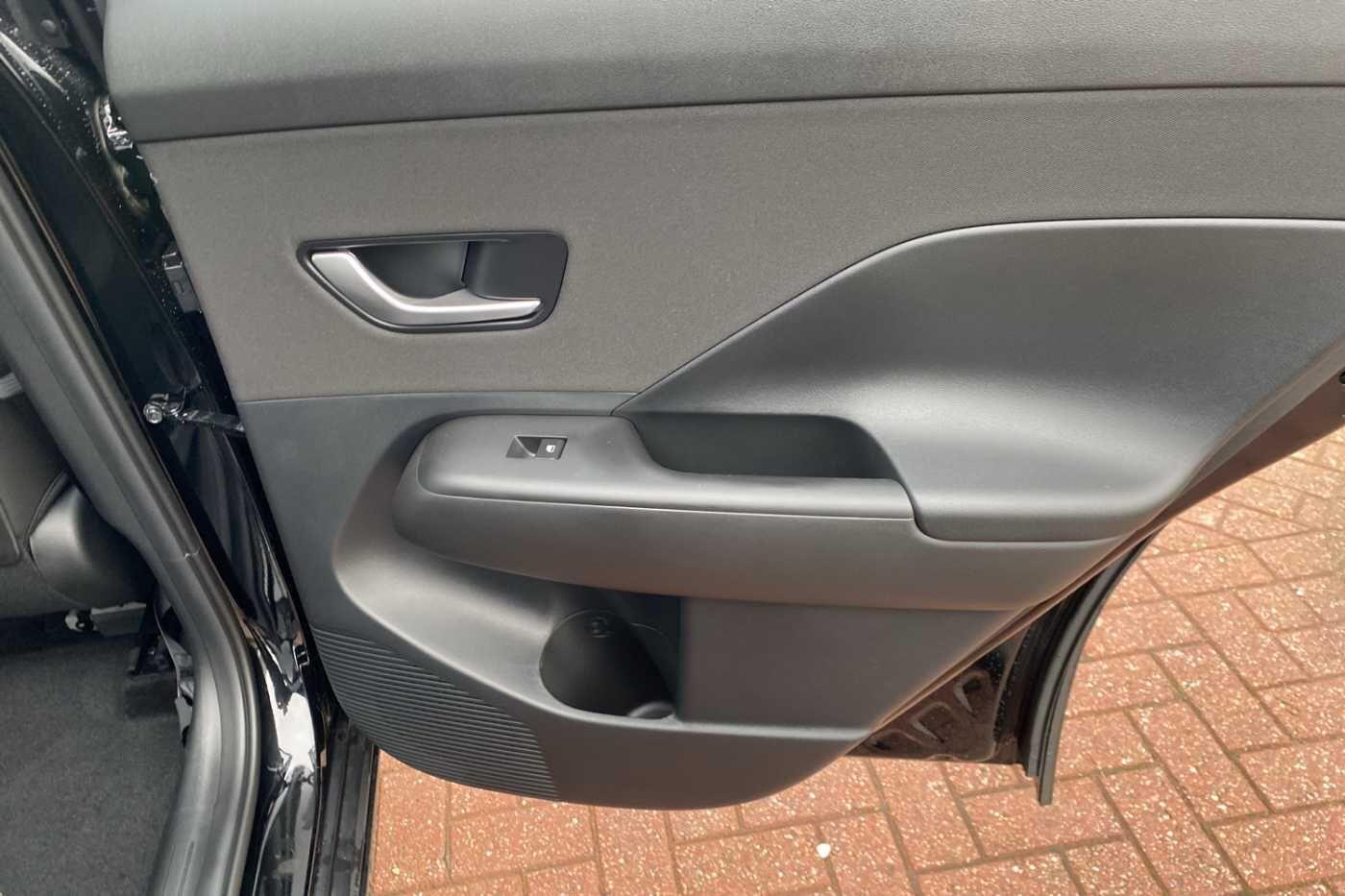 Used Hyundai KONA 2025 for sale - 76996503: Photo 33