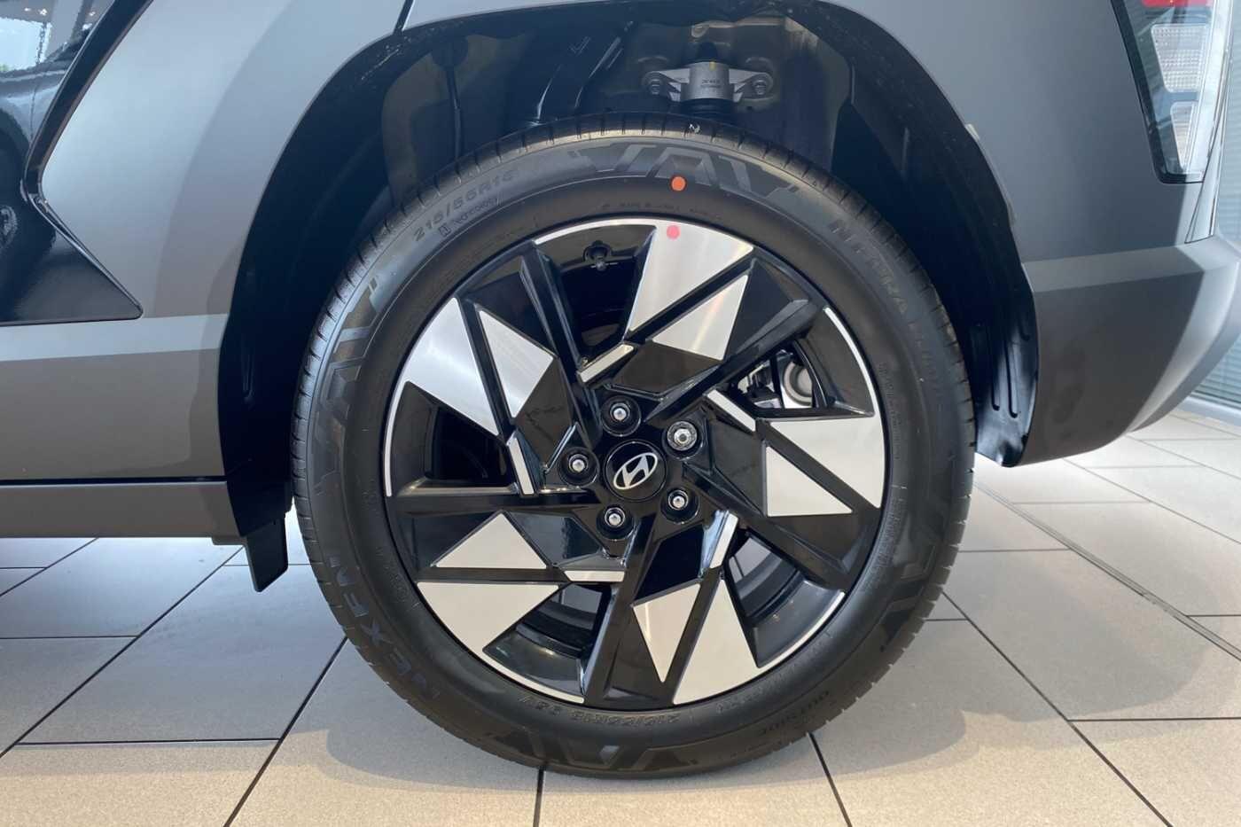 Used Hyundai KONA 2025 for sale - 76996503: Photo 7