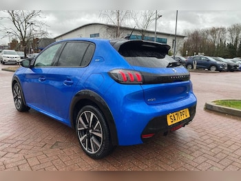 Used Peugeot 208 2021 for sale - 76887137: Photo