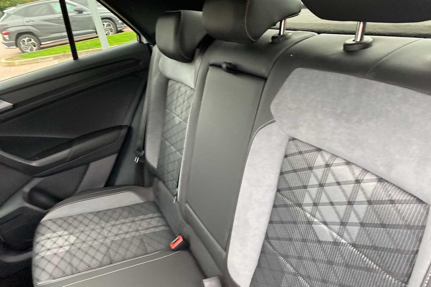 Used Volkswagen T-Roc 2023 for sale - 76238568: Photo 10