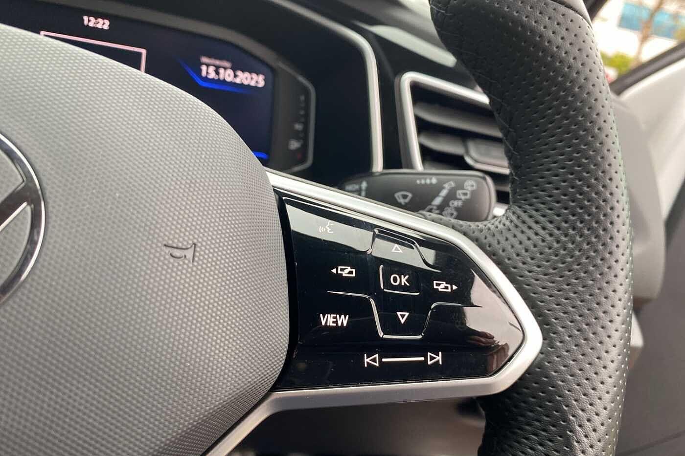 Used Volkswagen T-Roc 2023 for sale - 76238568: Photo 18