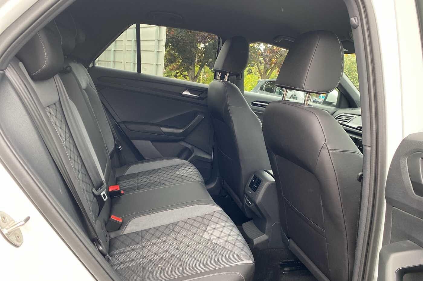 Used Volkswagen T-Roc 2023 for sale - 76238568: Photo 32