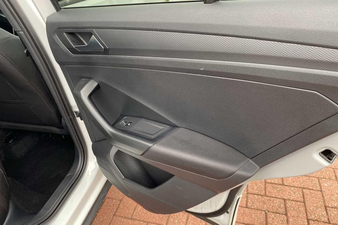 Used Volkswagen T-Roc 2023 for sale - 76238568: Photo 33