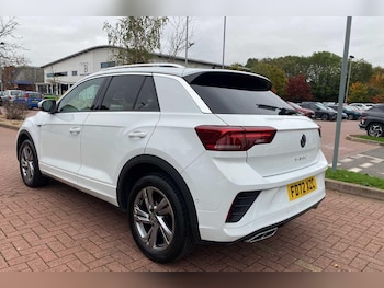 Used Volkswagen T-Roc 2023 for sale - 76238568: Photo