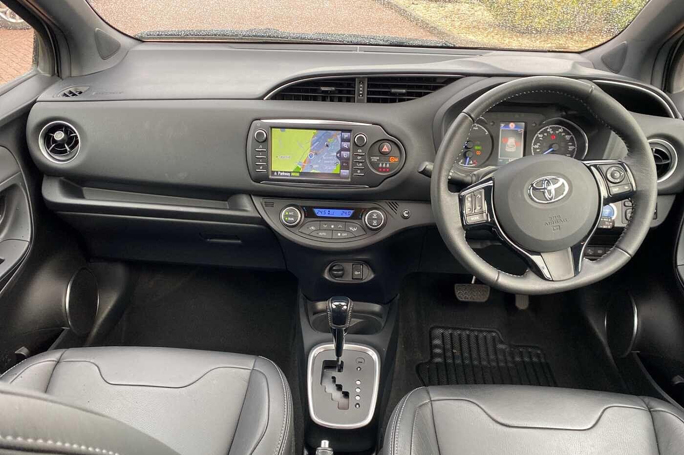 Used Toyota Yaris 2018 for sale - 76612762: Photo 11