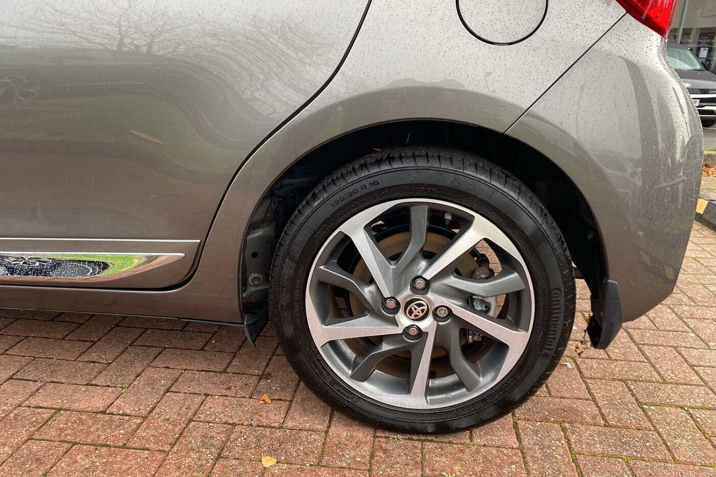 Used Toyota Yaris 2018 for sale - 76612762: Photo 38