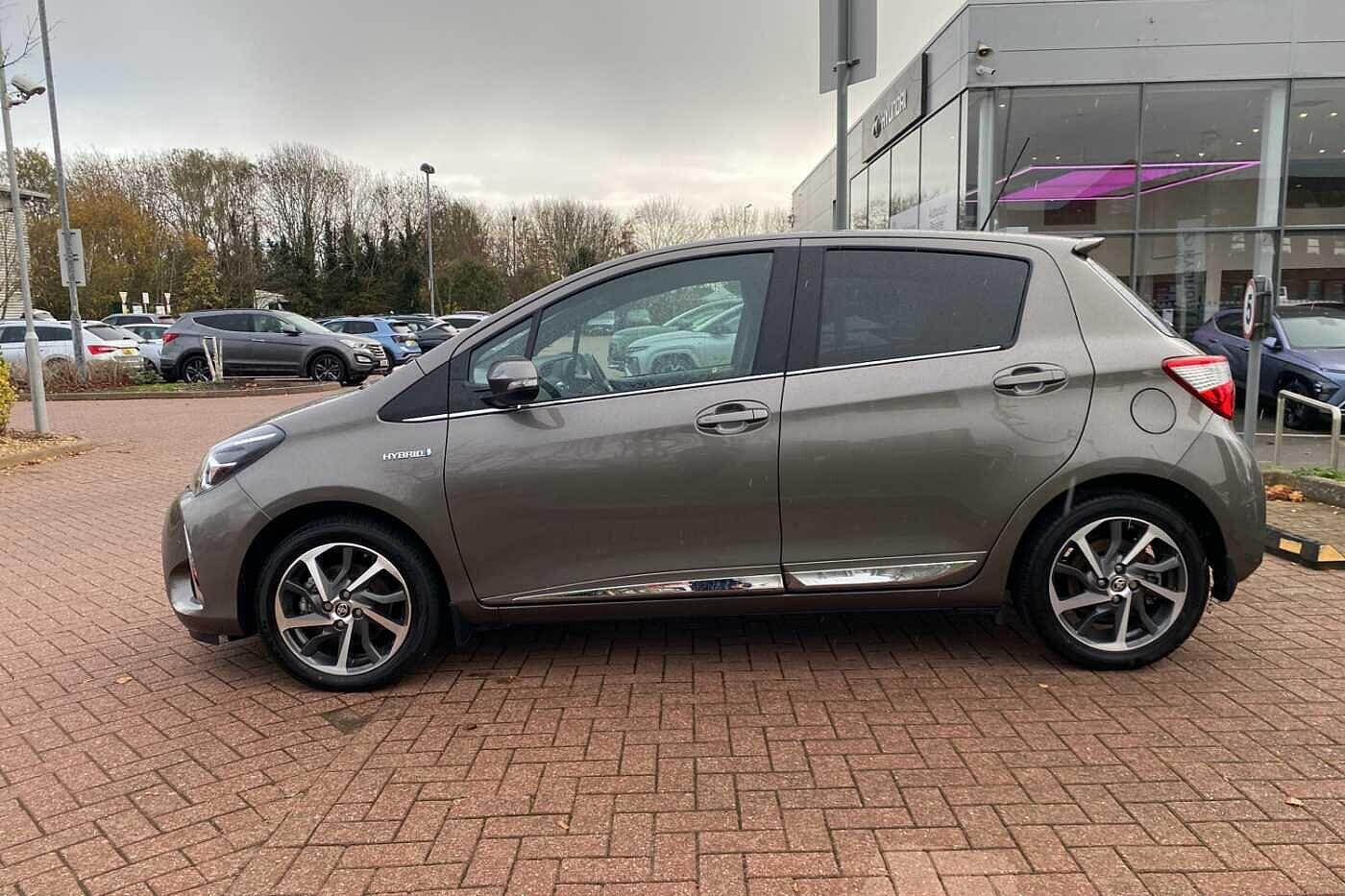 Used Toyota Yaris 2018 for sale - 76612762: Photo 8