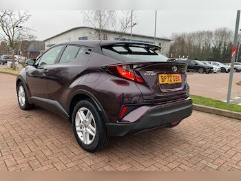 Used Toyota C-HR 2023 for sale - 77424718: Photo