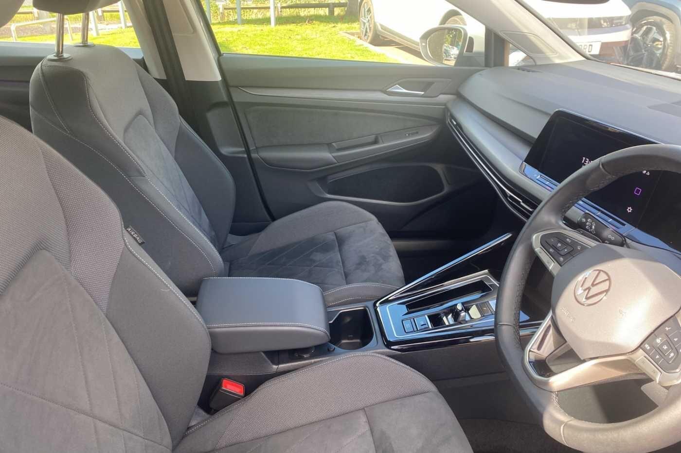 Used Volkswagen Golf 2024 for sale - 76388474: Photo 11