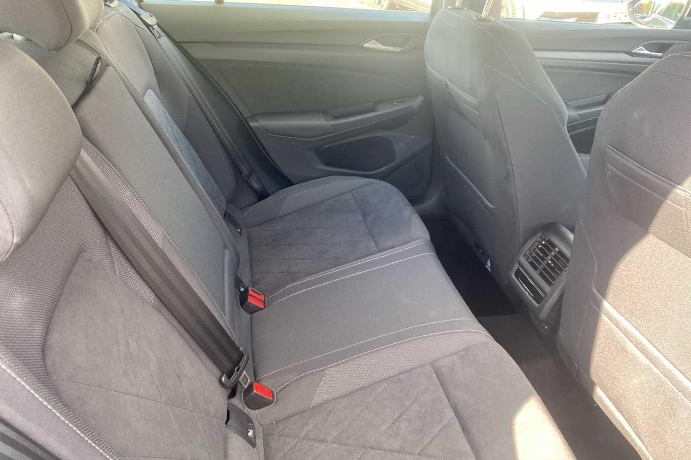 Used Volkswagen Golf 2024 for sale - 76388474: Photo 14