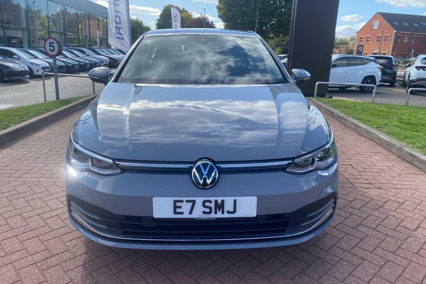 Used Volkswagen Golf 2024 for sale - 76388474: Photo 2