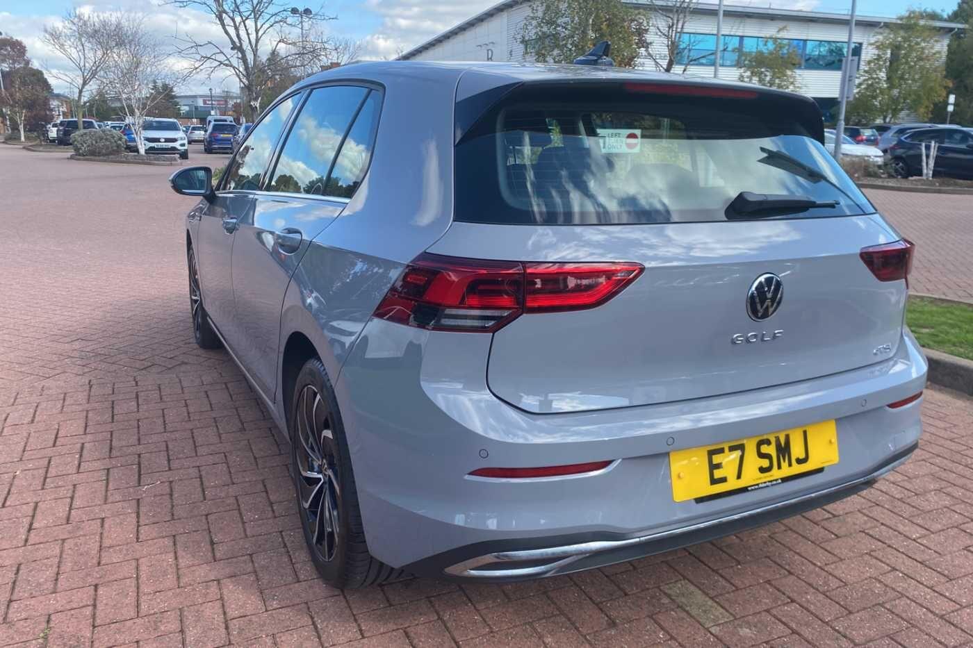 Used Volkswagen Golf 2024 for sale - 76388474: Photo 4