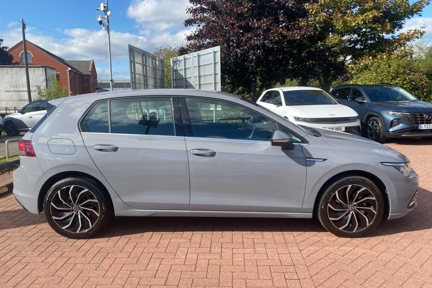 Used Volkswagen Golf 2024 for sale - 76388474: Photo 7