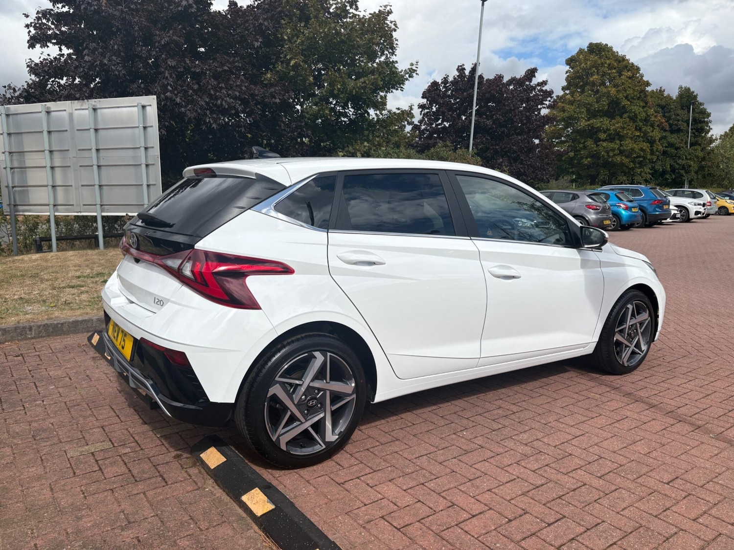 Used Hyundai i20 2025 for sale - 76512242: Photo 4