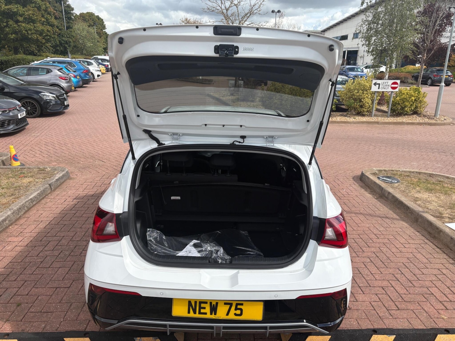 Used Hyundai i20 2025 for sale - 76512242: Photo 7