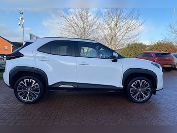 Used Toyota Yaris Cross 2023 for sale - 77016110: Photo