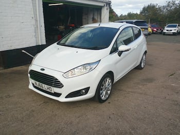 Used Ford Fiesta 2016 for sale - 79705455: Photo