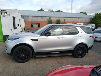 Used Land Rover Discovery 2018 for sale - 78680506: Photo