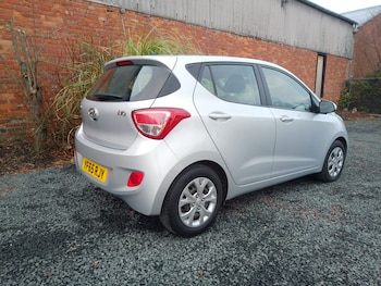 Used Hyundai i10 2015 for sale - 78764477: Photo