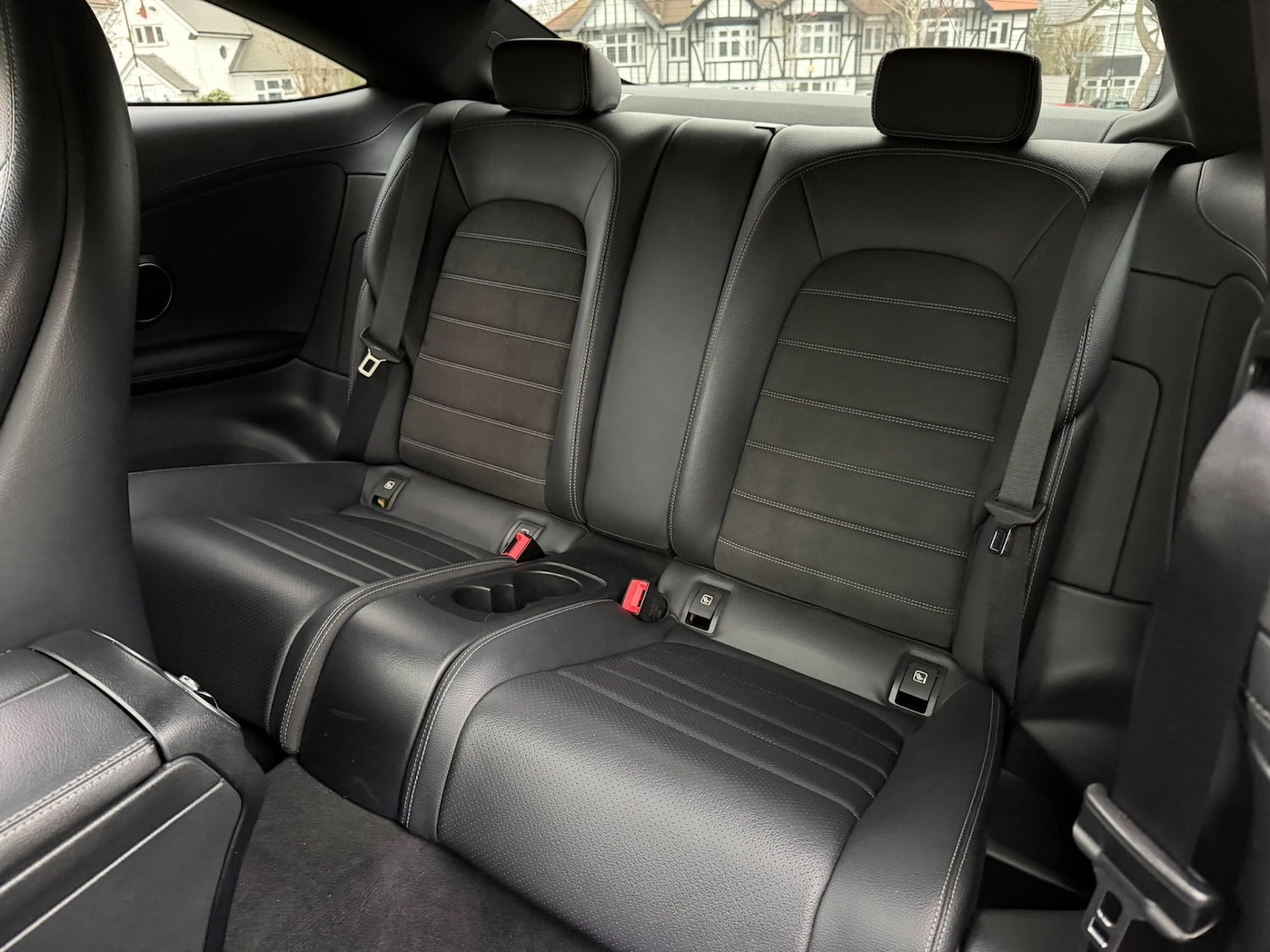 Used Mercedes-Benz C Class 2019 for sale - 76652820: Photo 13