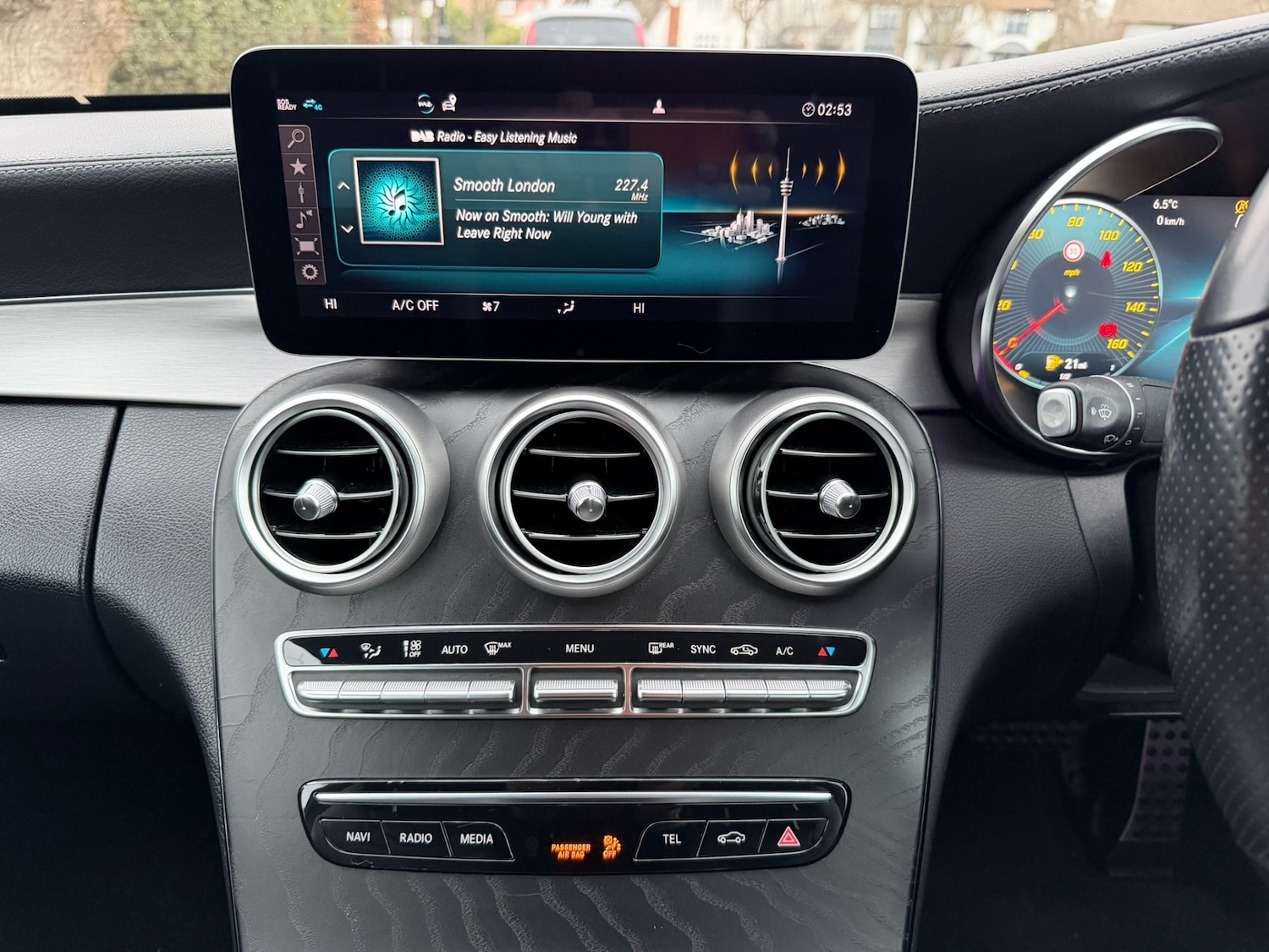 Used Mercedes-Benz C Class 2019 for sale - 76652820: Photo 16