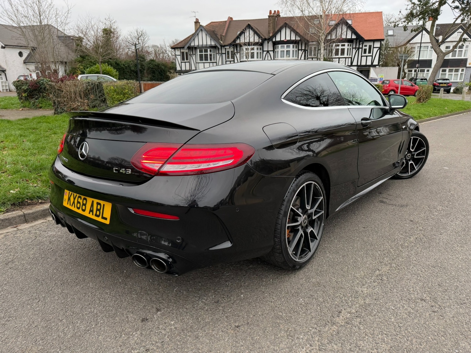 Used Mercedes-Benz C Class 2019 for sale - 76652820: Photo 3