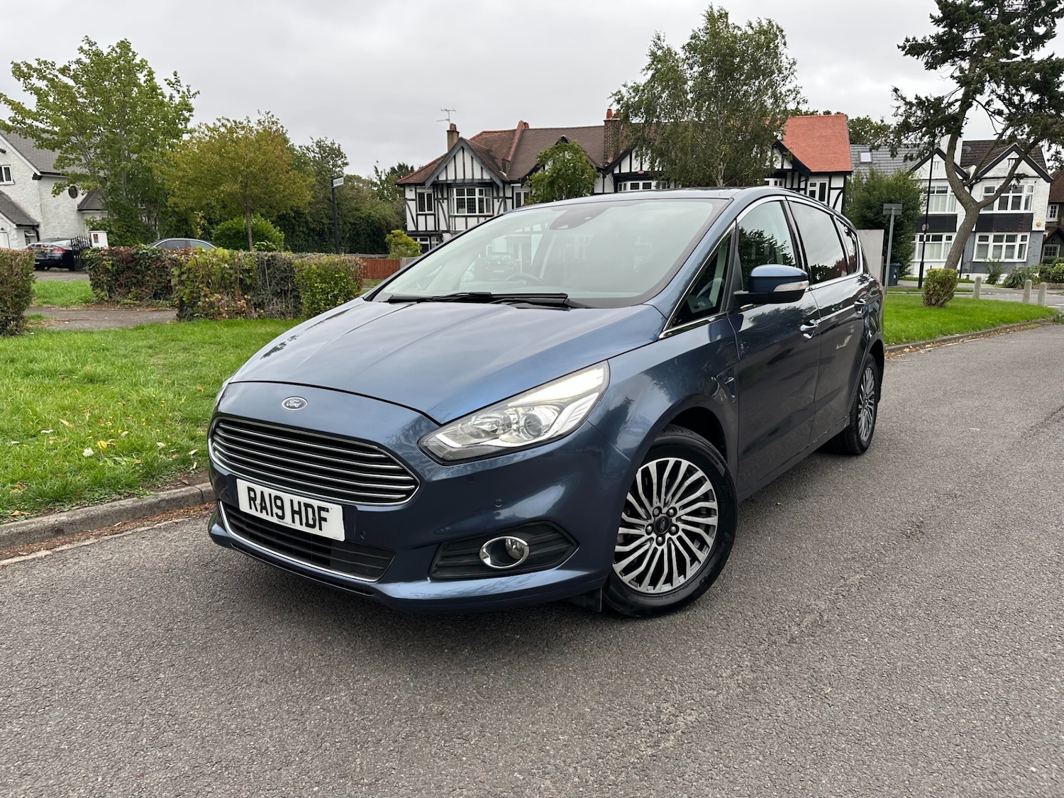 Used Ford S-Max 2019 for sale - 75515002: Photo 2