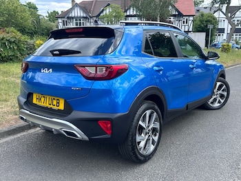 Used Kia Stonic 2022 for sale - 77801994: Photo