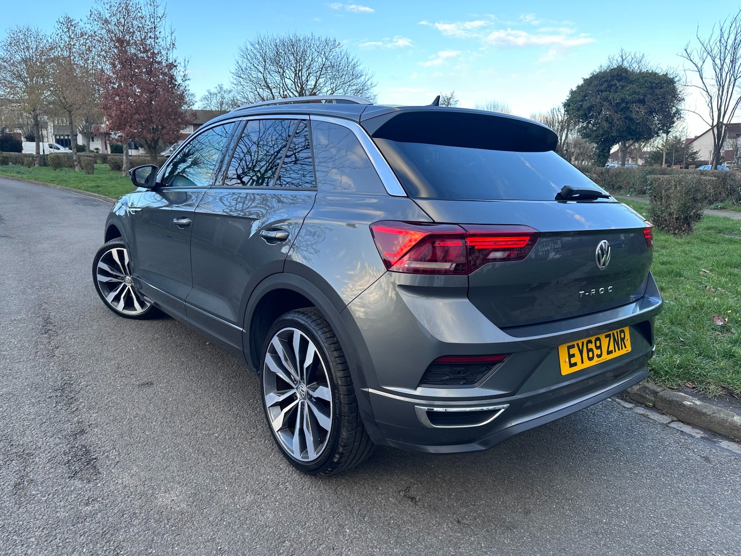 Used Volkswagen T-Roc 2019 for sale - 77013818: Photo 4