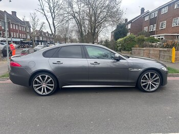 Used Jaguar XF 2018 for sale - 78013044: Photo