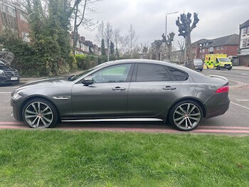 Used Jaguar XF 2018 for sale - 78013044: Photo