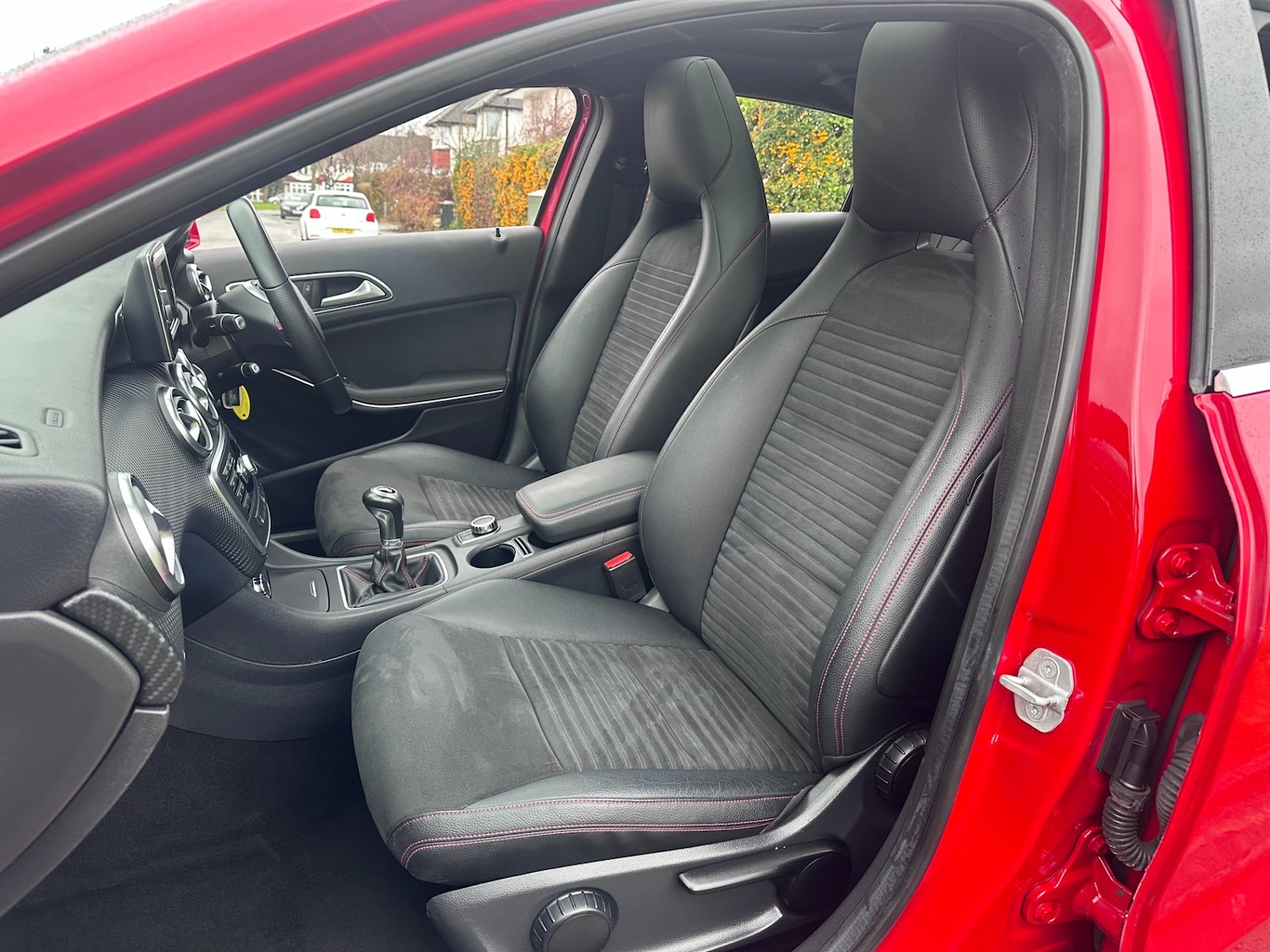 Used Mercedes-Benz A-Class 2015 for sale - 76469551: Photo 11