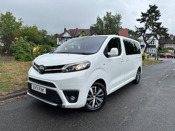 Used Toyota PROACE CITY Verso 2022 for sale - 75145302: Photo